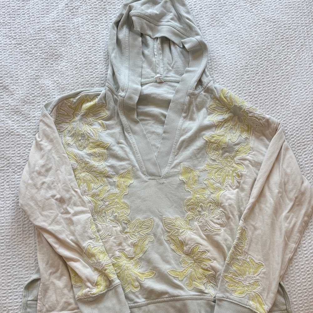 Anthropology Daily Practice Floral Beachy PullIover Hoodie